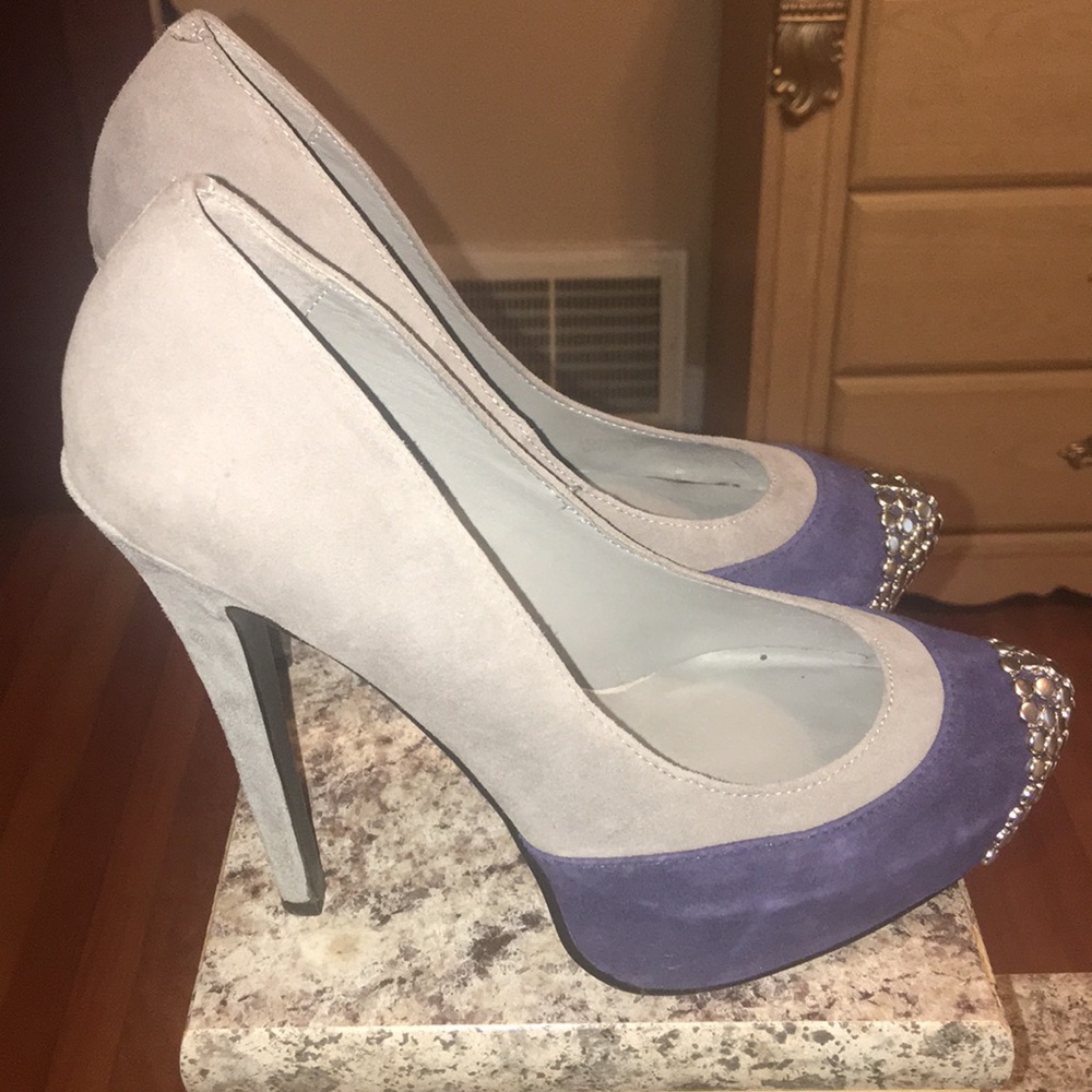 Gray Blue Silver tip bedazzled Stiletto Pumps